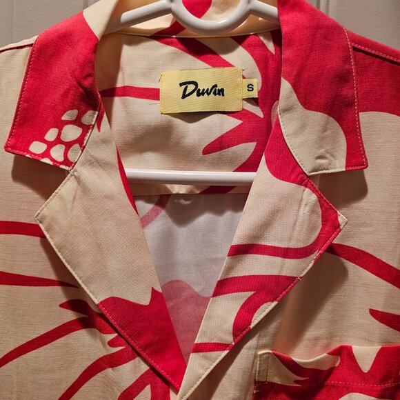 DUVIN - TROUBLE IN PARADISE CROP BUTTON UP SHIRT - RED - SMALL - NEW WITH TAGS - Picture 4 of 6